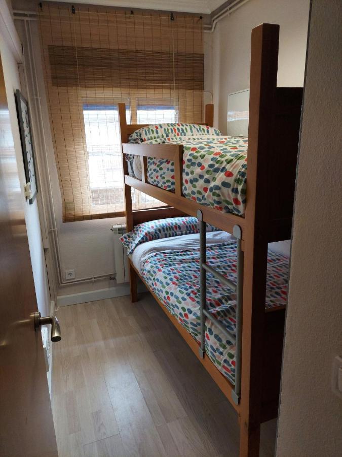 navas suite Navas del Rey Exterior foto